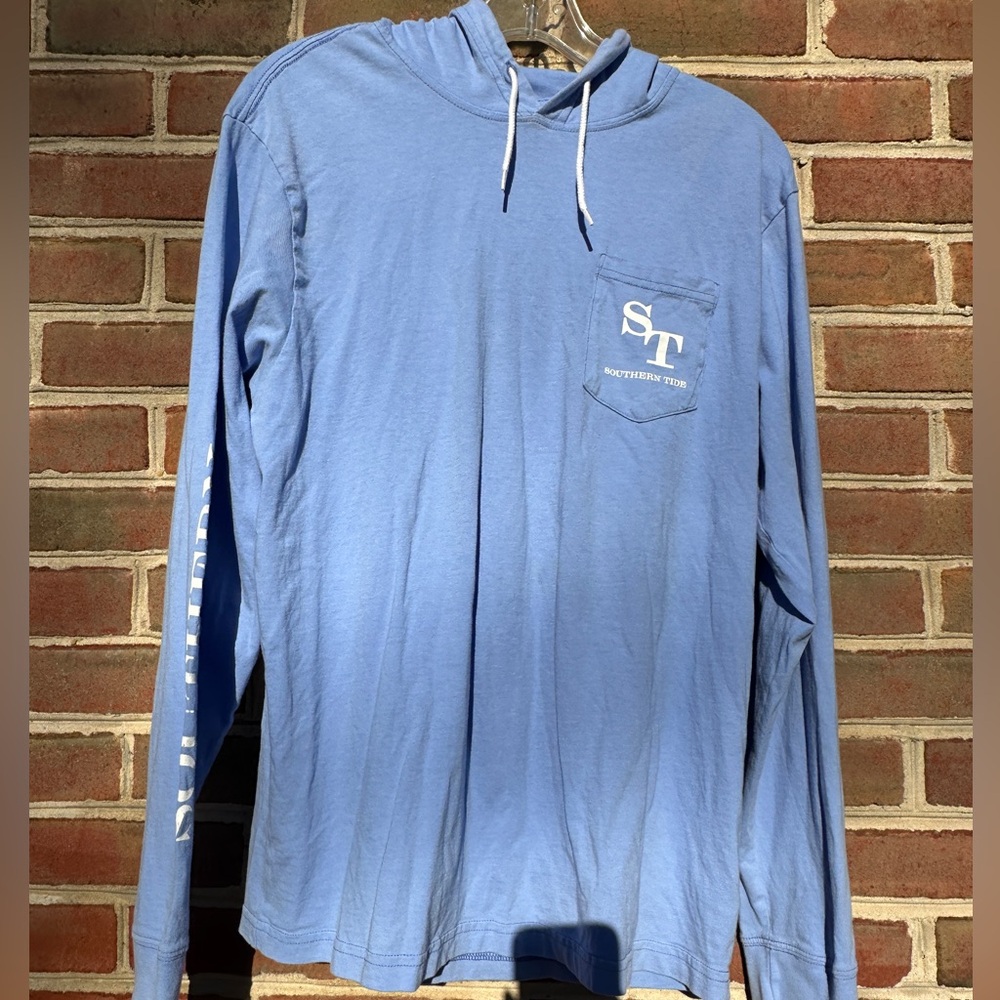 Southern Tide Hooded Long Sleeve T Shirt Medium Blue Fish Logo